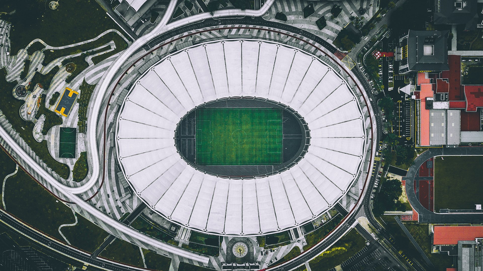 凯恩巅峰对决，浓眉哥与40激战，比分优势明显胜负难料！